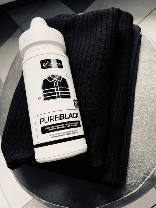 Pure Black – Waschmittel für dunkle und schwarze Wäsche – 1000 ml