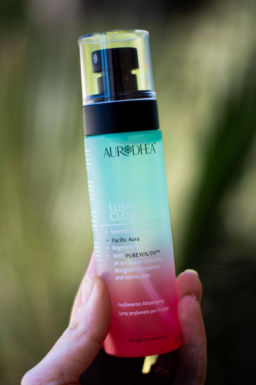 LUSH CLOUD PACIFIC AURA